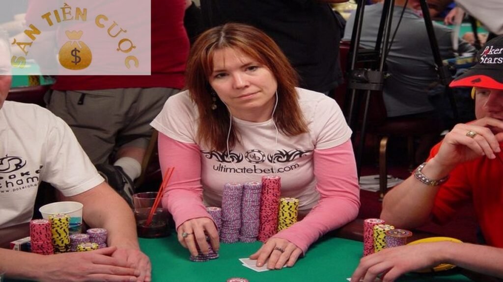 Annie Duke là một tay chơi Poker chuyên nghiệp nữ xuất sắc